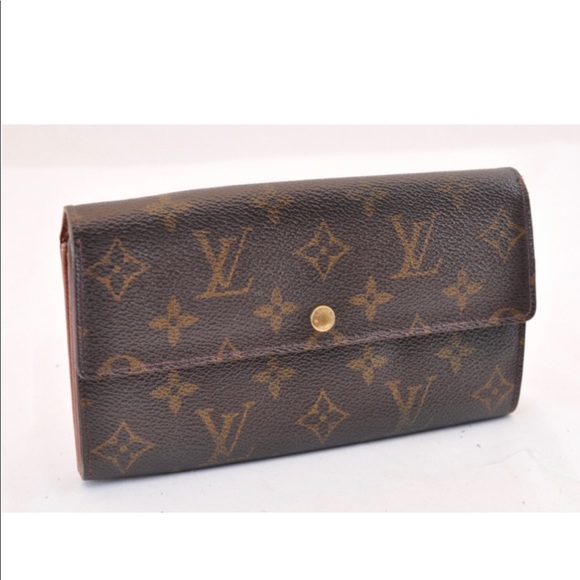 Louis Vuitton Handbags - Louis Vuitton Sarah Wallet
